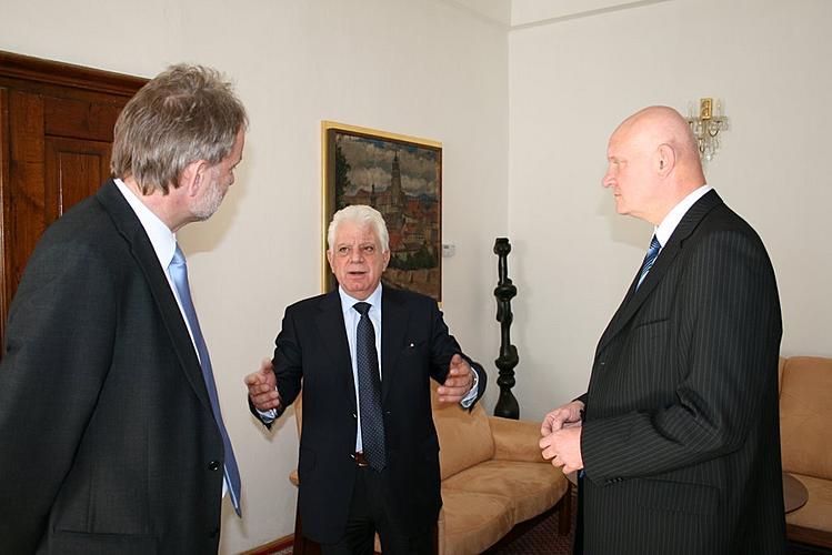 26. března 2010 Kyperský velvyslanec J.E. pan Phaedon Anastasiou v Českém Krumlově