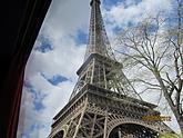 3. den, středa 18. 4. 2012 a 4. den, čtvrtek 19. 4. 2012 - Eiffelova věž na Champ-de-Mars