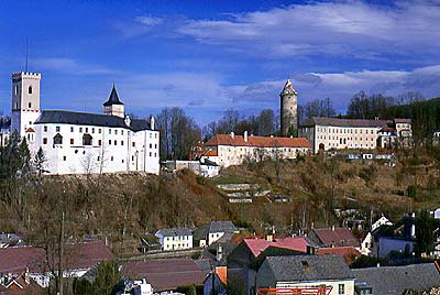 Burg Rožmberk nad Vltavou, Obere und Untere Burg 