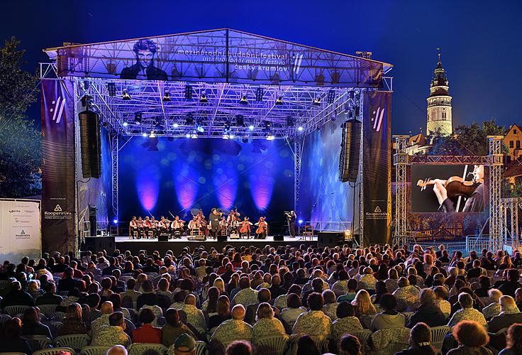 Gypsy Virtuoso Orchestra, 25.7.2014, Internationales Musikfestival Český Krumlov