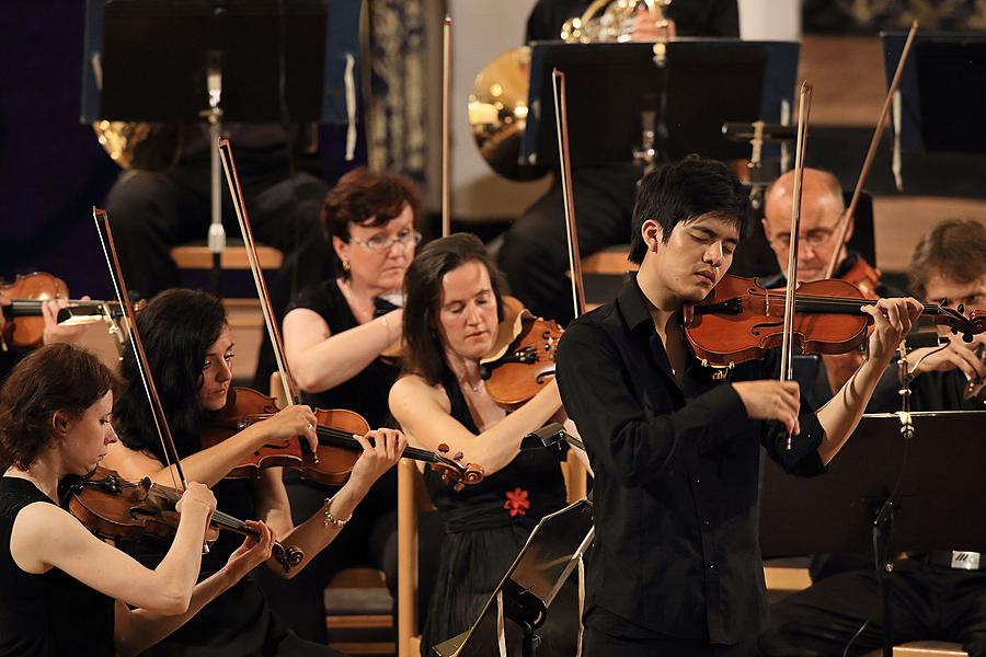 Ji Man Wee (Violine), Jan Mráček (Violine), Südböhmische Kammerphilharmonie Budweis, Mario Košík (Dirigent), 8.8.2015, Internationales Musikfestival Český Krumlov