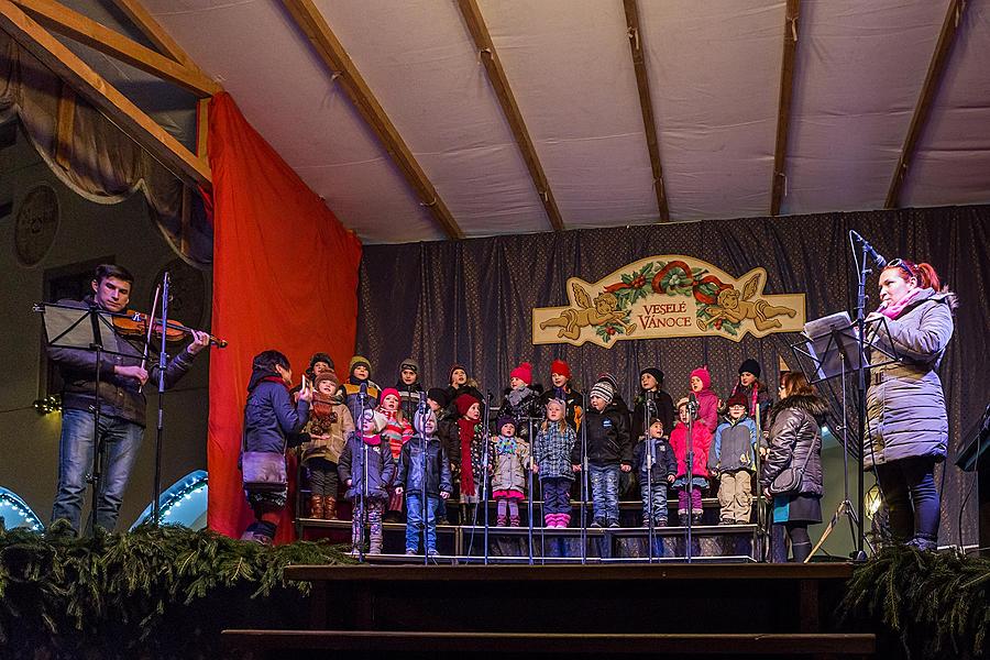 Společné zpívání u vánočního stromu, 3. adventní neděle 13.12.2015