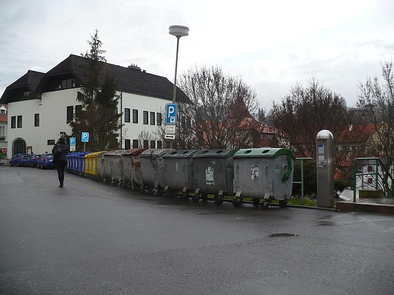 Původní kontejnery v Pivovarské ulici