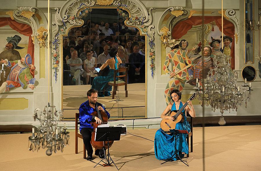 Petr Nouzovský /cello/ and Miriam Rodriguez Brüllová /guitar/, 1.8.2017, 26. Internationales Musikfestival Český Krumlov 2017
