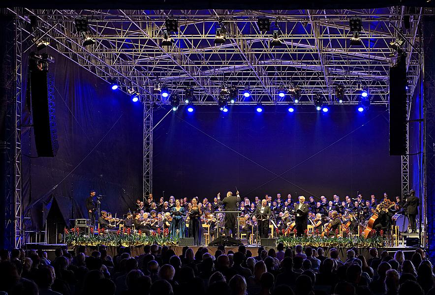 Giuseppe Verdi: Messa da Requiem, Bohuslav Martinů Philharmonic Orchestra, Stanislav Vavřínek /conductor/, 4.8.2017, 26th International Music Festival Český Krumlov 2017