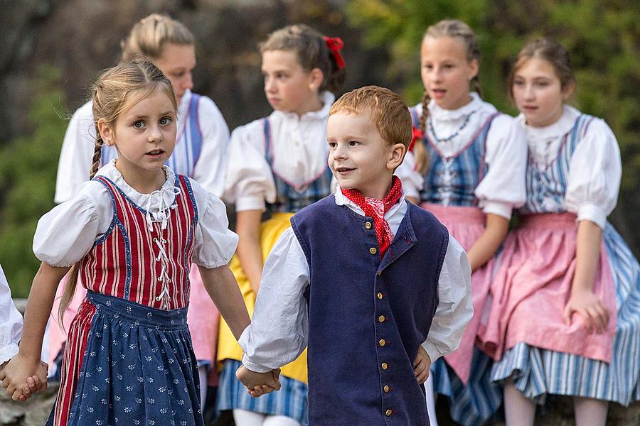 Svatováclavské slavnosti a Mezinárodní folklórní festival 2017 v Českém Krumlově, pátek 29. září 2017