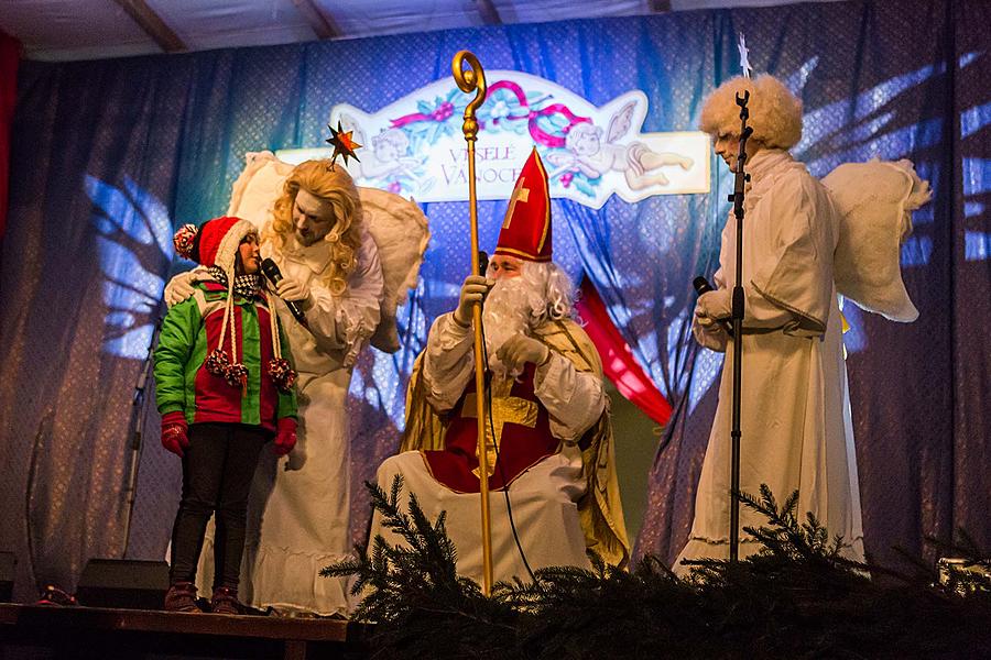 St. Nicholas Present Distribution 5.12.2017, Advent and Christmas in Český Krumlov