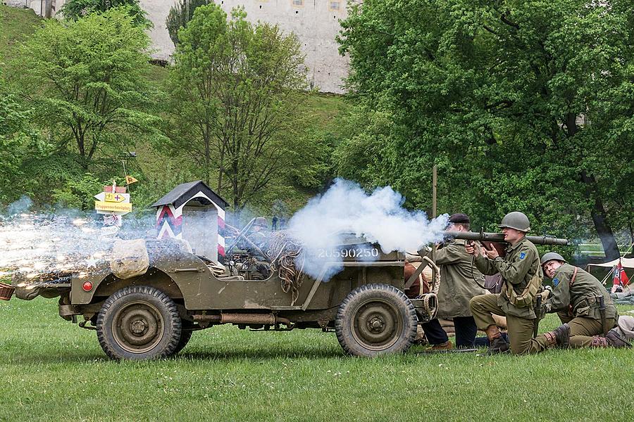 Slavnostní akt u příležitosti 73. výročí konce 2. světové války - Poslední bitva, Jelení zahrada v Českém Krumlově 5.5.2018