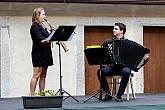 Štěpánka Šediváková (Saxophon), Filip Kratochvíl (Akkordeon), 7.7.2019, Kammermusikfestival Český Krumlov - 33. Jahrgang, Foto: Lubor Mrázek