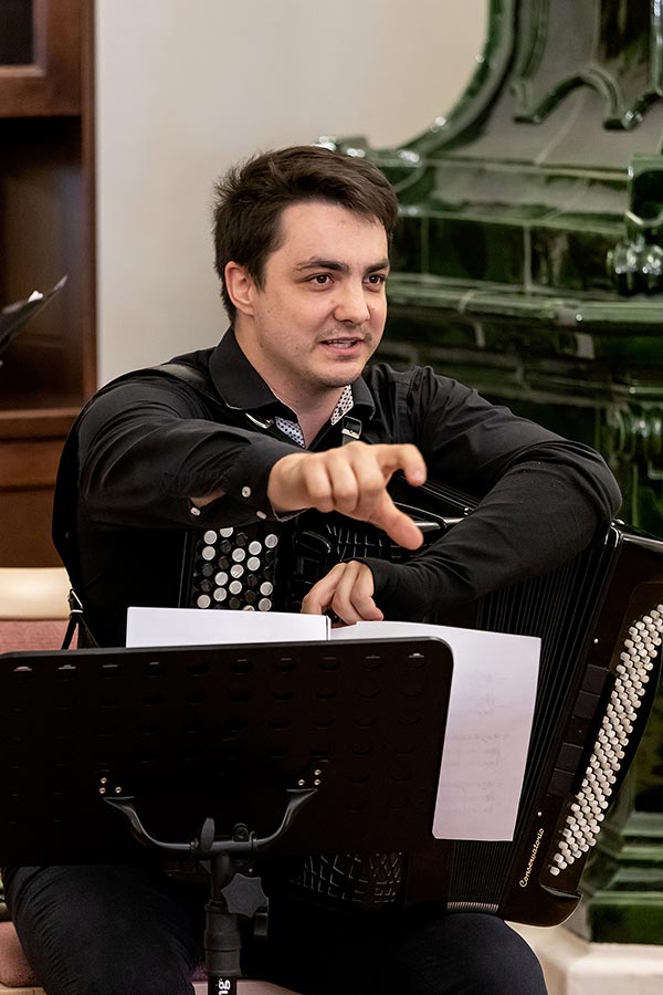 Štěpánka Šediváková (saxofon), Filip Kratochvíl (akordeon), 7.7.2019, Festival komorní hudby Český Krumlov - 33. ročník