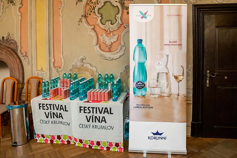 Česko & Slovensko - Znovín Znojmo & Víno Nitra - volná degustace, Festival vína Český Krumlov 28.10.2019