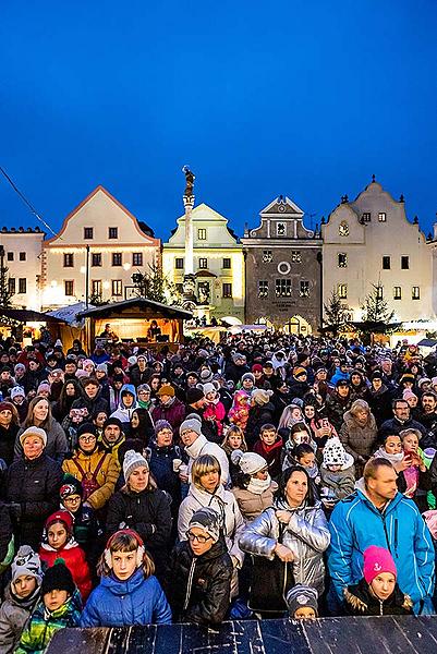 1. adventní neděle - otevření Adventu spojené s rozsvícením vánočního stromu, Český Krumlov 1.12.2019