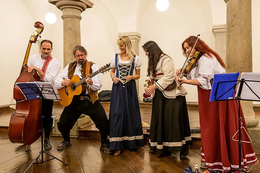 Kapka - Traditional Christmas concert of local folk band in Český Krumlov 15.12.2019