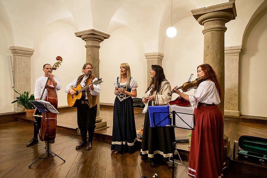 Kapka - Traditional Christmas concert of local folk band in Český Krumlov 15.12.2019