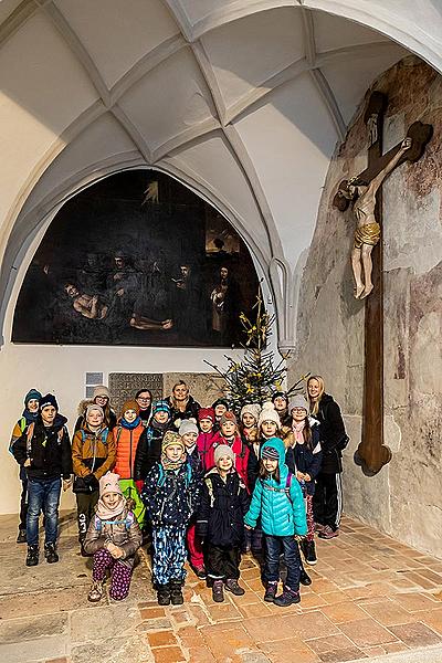 4th Advent Saturday at the Monasteries and Handing out of the Light of Bethlehem in Český Krumlov 21.12.2019