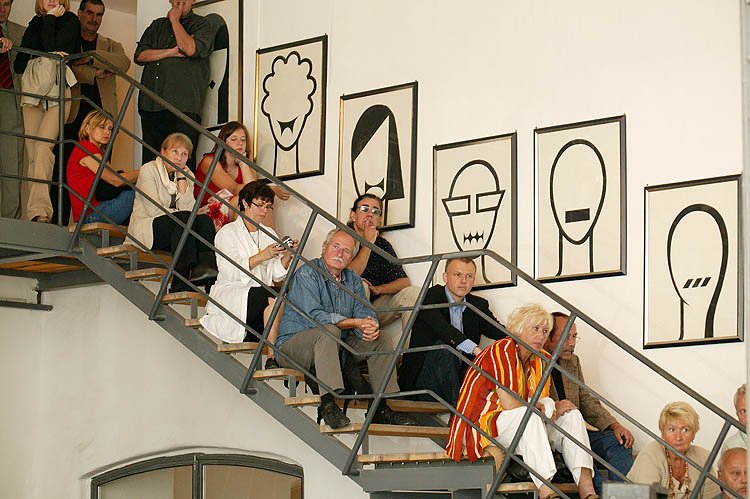Vernisáž výstavy Milana Knížáka v Egon Schiele Art Centru Český Krumlov, 4. září 2004, foto: Libor Sváček