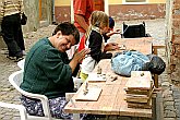 Individuelle Besichtigungen der touristischen Attraktionen der Stadt, Fotogalerie des Tages mit Handicap - Tages ohne Barrieren, Český Krumlov, 11. 9. 2004, Foto: Lubor Mrázek 