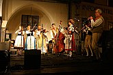 Folklórní soubor Růže, Svatováclavské slavnosti 2004, foto: © Lubor Mrázek 