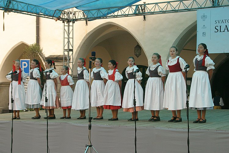 Přehlídka dětských folklórních souborů, Svatováclavské slavnosti 2004, foto: © Lubor Mrázek