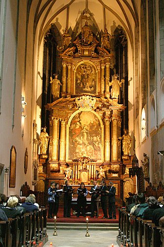 St.-Wenzels-Fest 2004 - Besichtigung der Kirche St. Veit und feierliches Konzert anlässlich des St.-Wenzels-Festes, Foto: © Lubor Mrázek