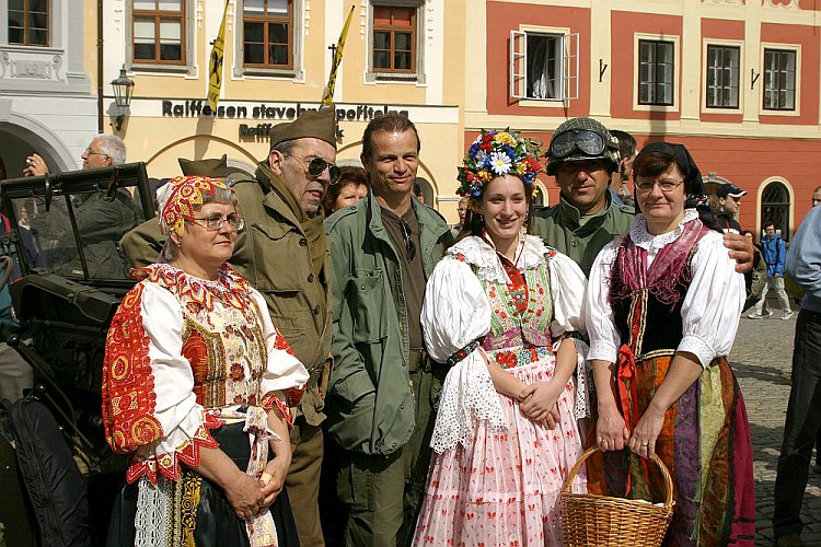 Zahájení oslav 60. výročí konce 2. světové války v regionu Český Krumlov, foto: © Lubor Mrázek