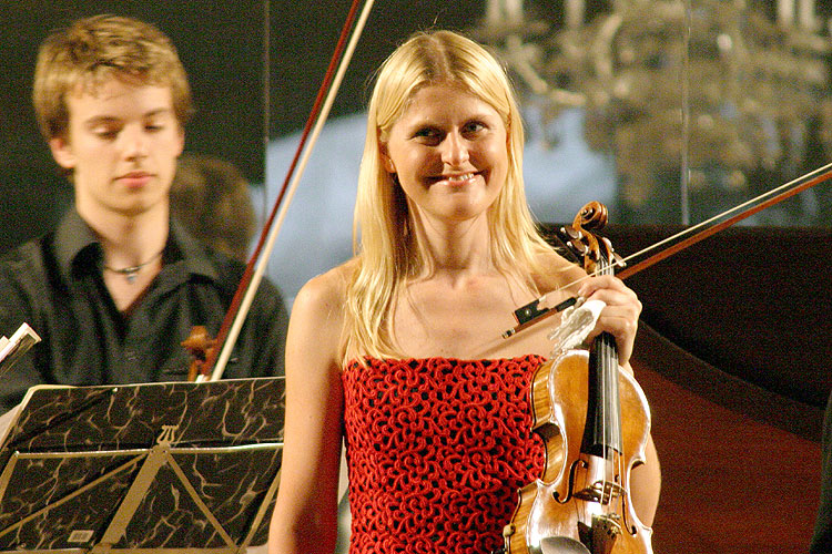 Gabriela Demeterová a Collegium Gabriely Demeterové, 30. června 2005, Festival komorní hudby Český Krumlov, foto: © Lubor Mrázek
