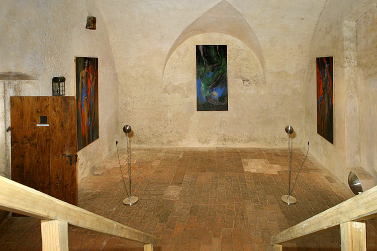 Výstava Karla Hrubeše v klášteře ve Zlaté Koruně, 2. srpna 2005, foto: © Lubor Mrázek