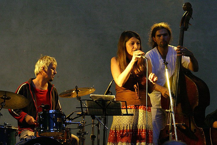 Koncert Yvonne Sanchez Latin Groove, Den s handicapem - Den bez bariér Český Krumlov, 10. září 2005, foto: © Lubor Mrázek