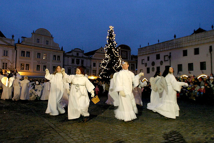 23. prosince - živý Betlém, advent a vánoce 2005 v Českém Krumlově, foto: © Lubor Mrázek