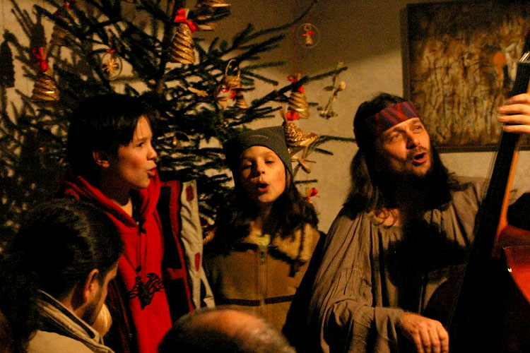 25. prosince - vánoční koncert Kapka, advent a vánoce 2005 v Českém Krumlově, foto: © Lubor Mrázek