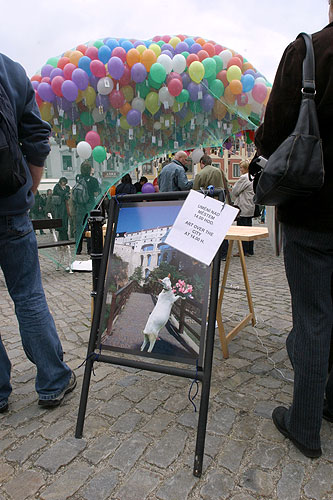 Umění nad městem, 29. dubna 2006, náměstí Svornosti, Český Krumlov, foto: © Mgr. Lubor Mrázek