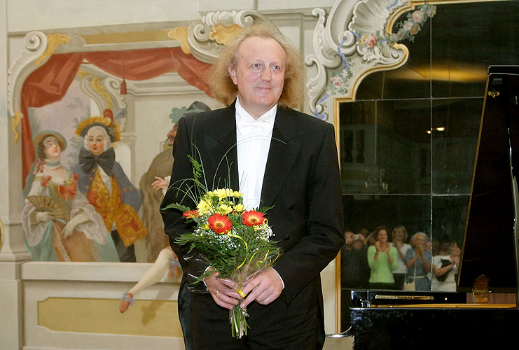 Vitalij Berson (klavír), Maškarní sál zámku Český Krumlov, 2.7.2006, Festival komorní hudby Český Krumlov, foto: © Lubor Mrázek