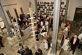Geoffrey Hendricks: Schachteln, Leitern, Schindel und Himmel, Ausstellung Eröffnung 14. Juli 2006, Egon Schiele Art Centrum, Foto: © 2006 Libor Sváček 
