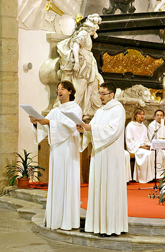 Schola Gregoriana Pragensis, Closter Church, 28th September 2006, Zlatá Koruna Royal Music Festival, photo: © 2006 Lubor Mrázek