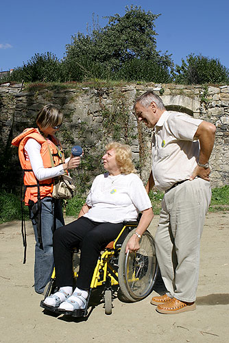 Besichtigungen der Denkmäler, Museen und Galerien in Český Krumlov, Tag mit Handicap - Tag ohne Barrieren, 9. und 10. September 2006, Foto: © 2006 Lubor Mrázek