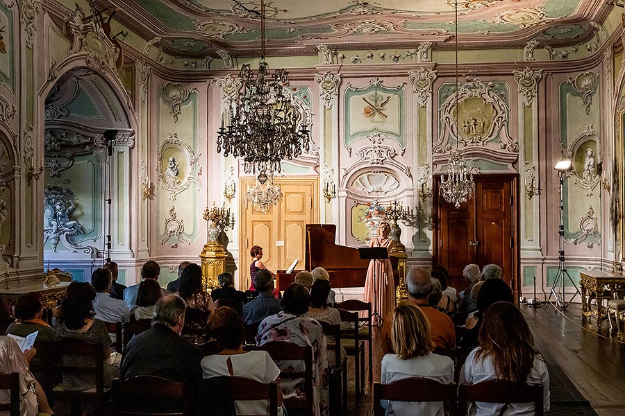 Markéta Cukrová (Gesang), Barbara Willi (gehämmertes Klavier), Beethoven und seine tschechischen Zeitgenossen, 1.7.2020, Kammermusikfestival Český Krumlov