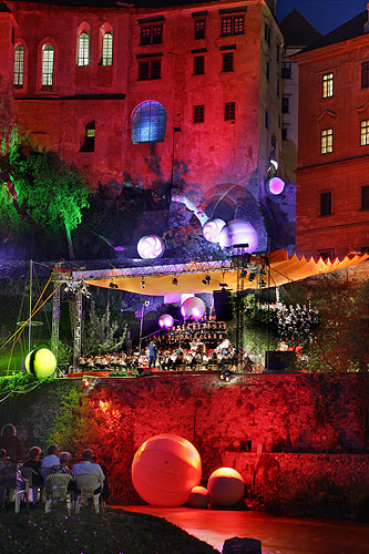 Carl Orff: Carmina Burana, Castle South Terrace, 20.7.2007, International Music Festival Český Krumlov, source: © Auviex s.r.o., photo: Libor Sváček