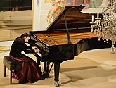Piano Recital - Tomomi Okumura (Japan), Masquerade hall, 23.8.2007, International Music Festival Český Krumlov, source: Auviex s.r.o., photo: Libor Sváček 