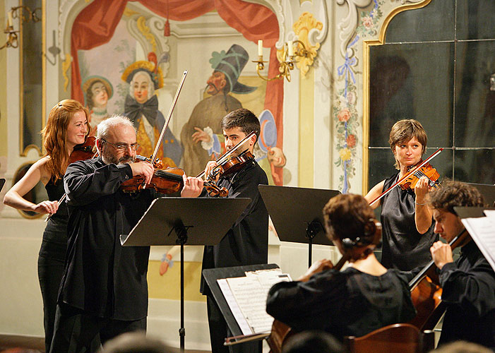 Slovakischer Kammerorchester, Maskensaal, 24.8.2007, Internationales Musikfestival Český Krumlov, Bildsquelle: Auviex s.r.o., Foto: Libor Sváček