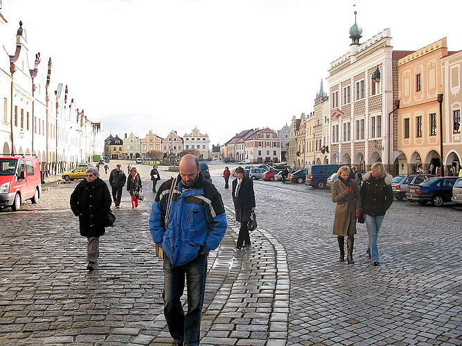 Telč - náměstí, seminář Management a marketing cestovního ruchu, 8. a 9.11.2007, foto: Jiří Rosenkranz
