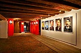 Vernisáž výstav v Egon Schiele Art Centru: Opera v obrazech, Tradiční čínská krajinomalba, Mladí umělci z Číny 2008, Jindřich Štreit a Jiří Surůvka, 4. dubna 2008 