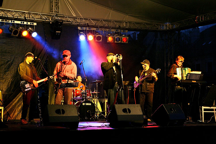 Královéhradecká kapela Nadoraz, Kouzelný Krumlov, 29. dubna - 1. května 2008, foto: Lubor Mrázek