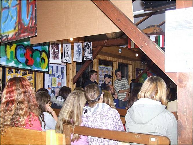 Týden mládeže - prachatičtí studenti v klubu Bouda 1, foto: Karel Rabenhaupt