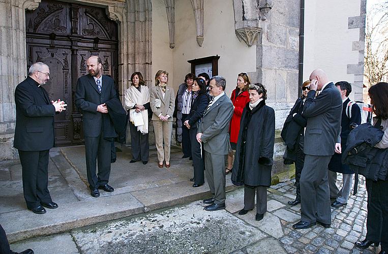 Návštěva manželek ministrů zahraničních věcí v Českém Krumlově.