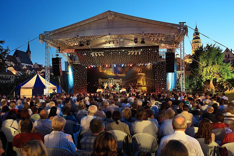 01.08.2009 - Ungarischer Abend - alya Bea Quartett (Ungarn), Tanzensemble Kéve (Ungarn), Internationales Musikfestival Český Krumlov
