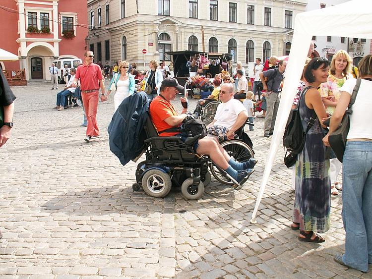 Den s handicapem, den bez bariér, Český Krumlov 2005, foto Zuzana Horváthová