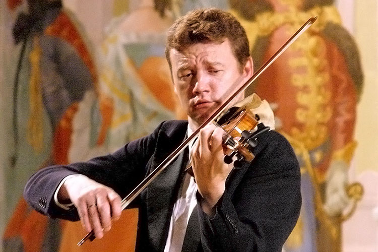Ivan Ženatý, 7th July 2005, Festival of Chamber Music Český Krumlov, photo: © Lubor Mrázek