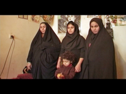 Zemřít ukamenováním, Farid Haerinejad, Mohammad Reza Kazemi / Írán, Nizozemí / 2009 / 73