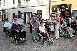 Den s handicapem, den bez bariér Český Krumlov, prohlídka města, foto: Lubor Mrázek 