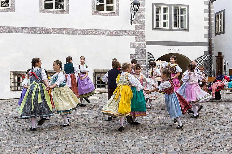 Mezinárodní folklórní festival ČK - roztančené město